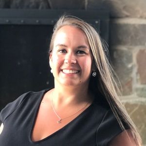 Meet your Posher, Amy